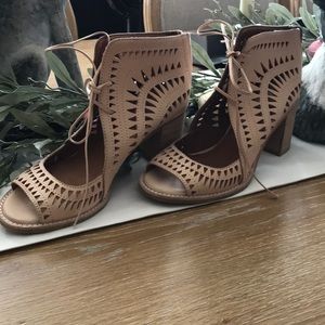 Jeffrey Campbell rotillo heelsize 10